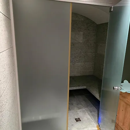 Les Charmes 木屋 *